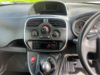 NISSAN NV250