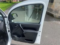 NISSAN NV250