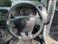 NISSAN NV250