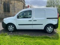 NISSAN NV250