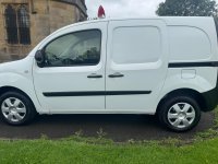 NISSAN NV250