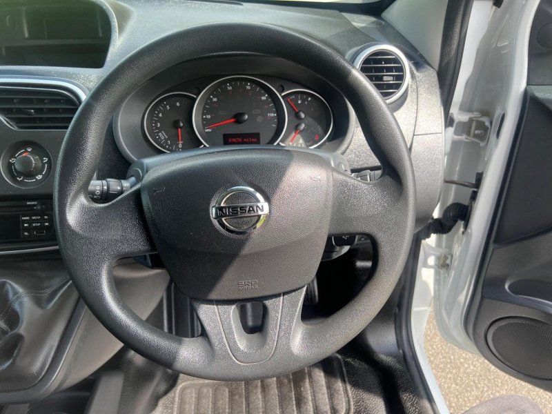 NISSAN NV250