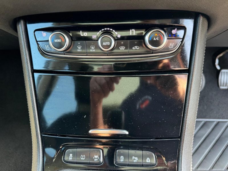 VAUXHALL GRANDLAND X