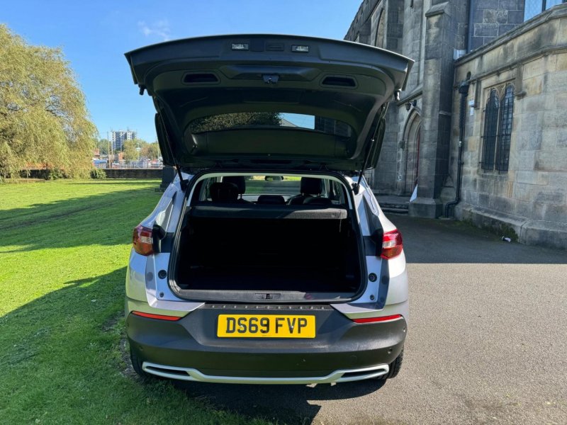 VAUXHALL GRANDLAND X