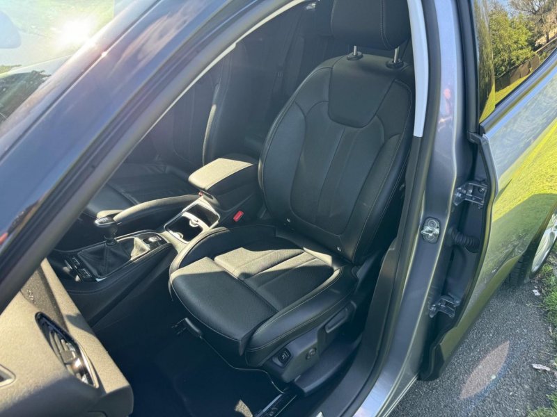 VAUXHALL GRANDLAND X