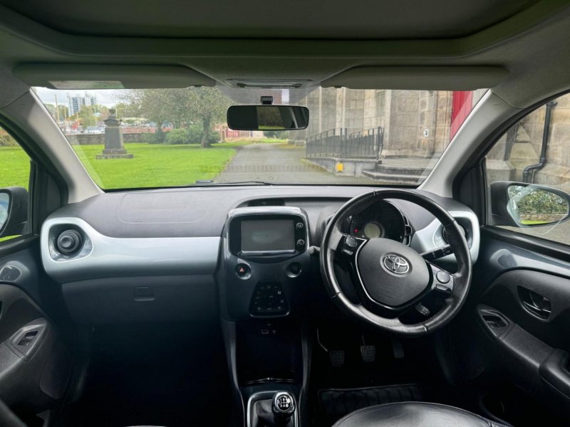 TOYOTA AYGO