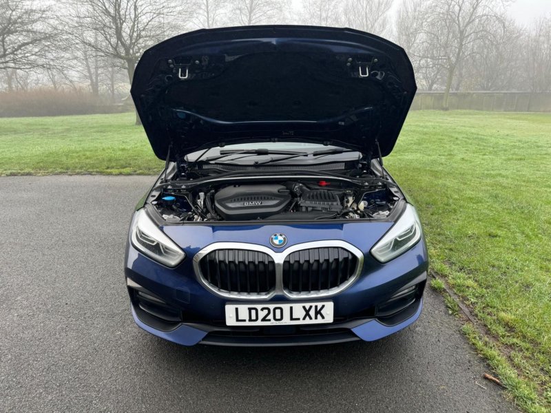 BMW 1 SERIES