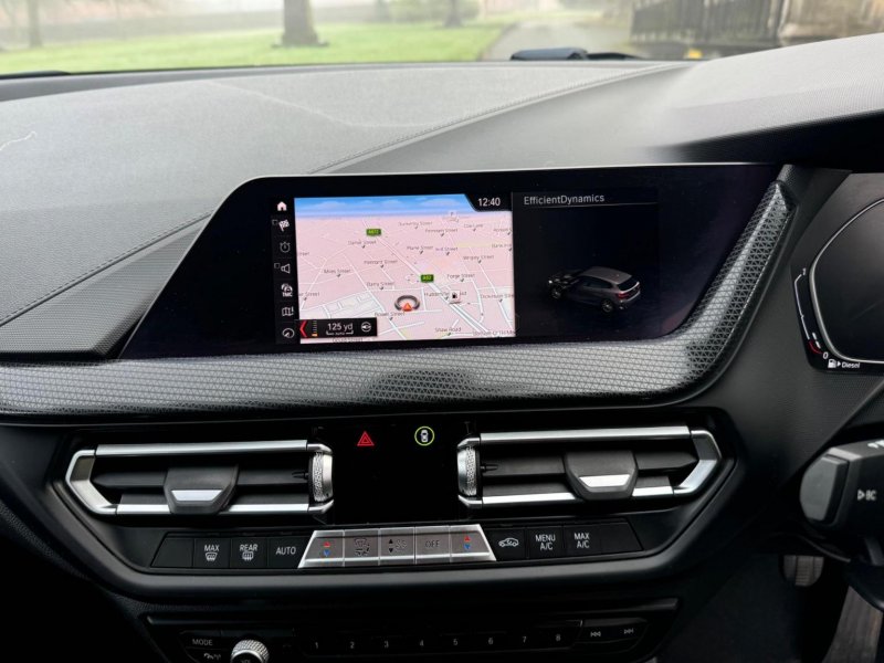 BMW 1 SERIES