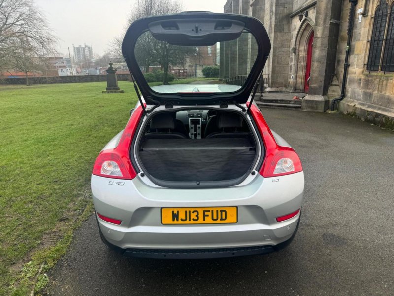 VOLVO C30