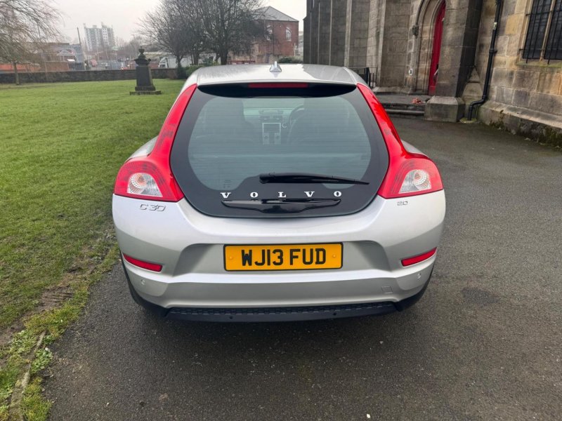 VOLVO C30