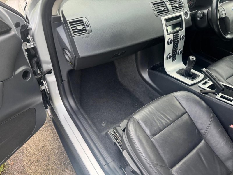 VOLVO C30