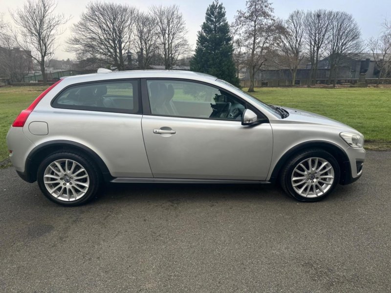 VOLVO C30