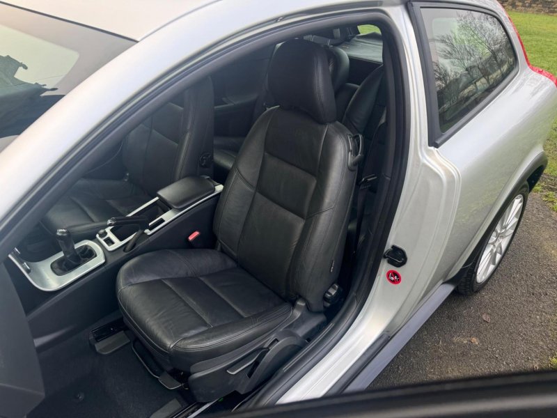 VOLVO C30